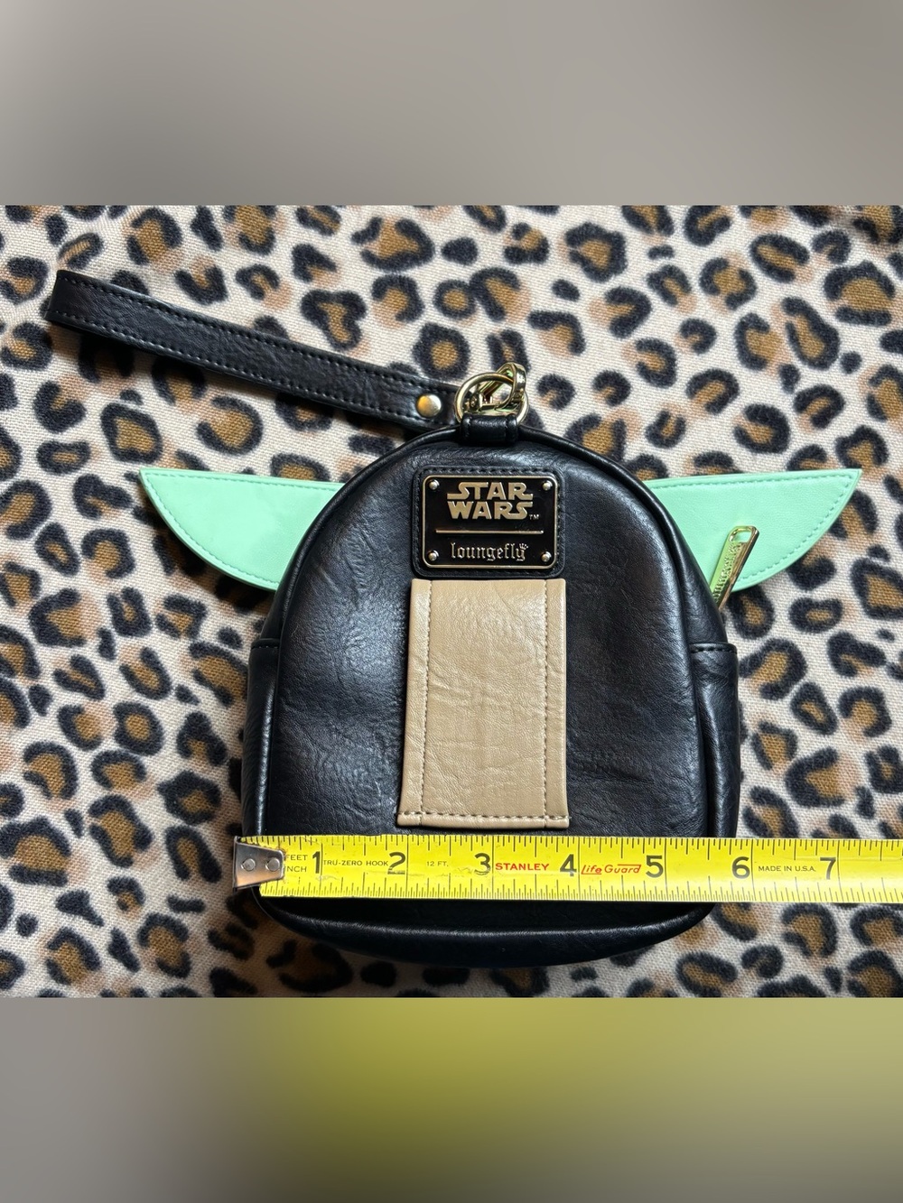 Disney Store Loungefly The Mandalorian Grogu Baby Yoda The Child Wristlet GUC๐ - Picture 6 of 12